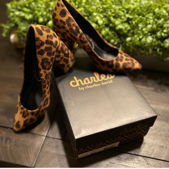 Charles by Charles David Leopard Print Heel - Picture 1 of 8